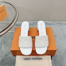 Louis Vuitton Slippers